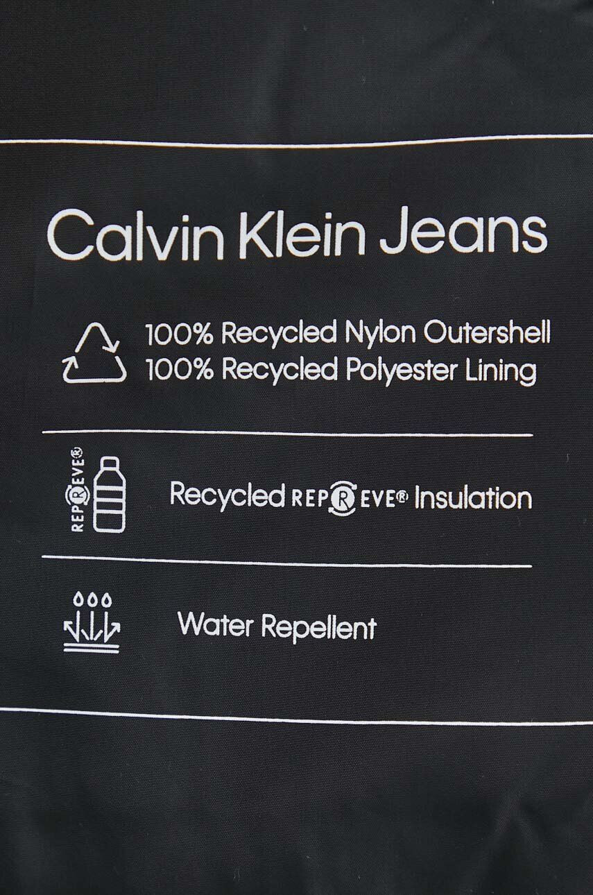 Calvin Klein Jeans Bunda pánská černá barva zimní - Pepit.cz