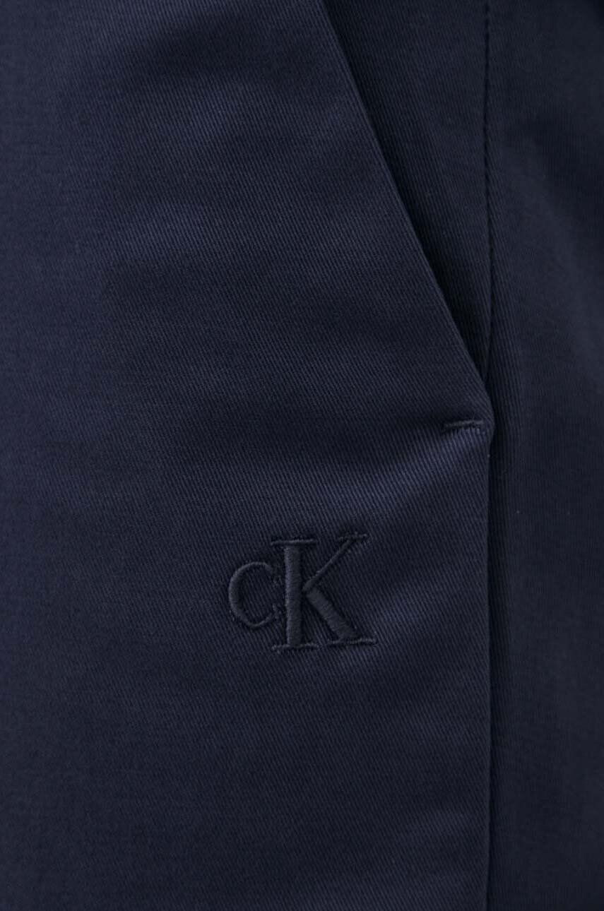 Calvin Klein Jeans Kalhoty pánské tmavomodrá barva jednoduché - Pepit.cz