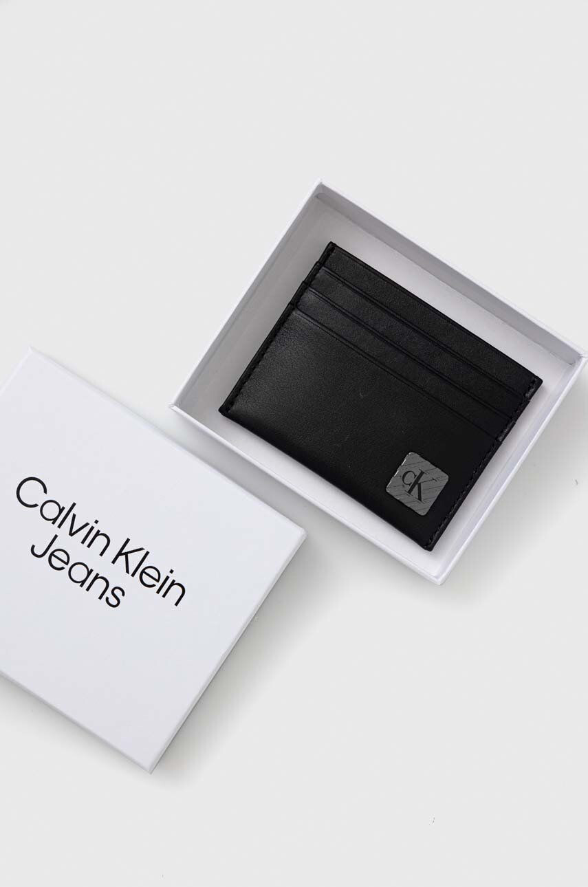 Calvin Klein Jeans Kožené pouzdro na karty černá barva - Pepit.cz