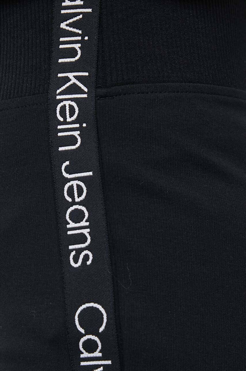 Calvin Klein Jeans Kraťasy dámské bílá barva hladké high waist - Pepit.cz