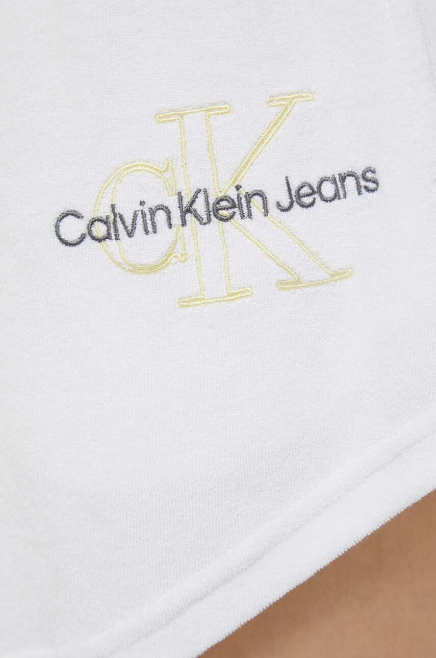 Calvin Klein Jeans Kraťasy dámské bílá barva s potiskem high waist - Pepit.cz