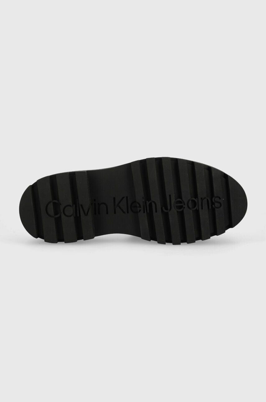 Calvin Klein Jeans Pantofle TOOTHY COMBAT SANDAL OVER MESH dámské černá barva na platformě YW0YW00950 - Pepit.cz