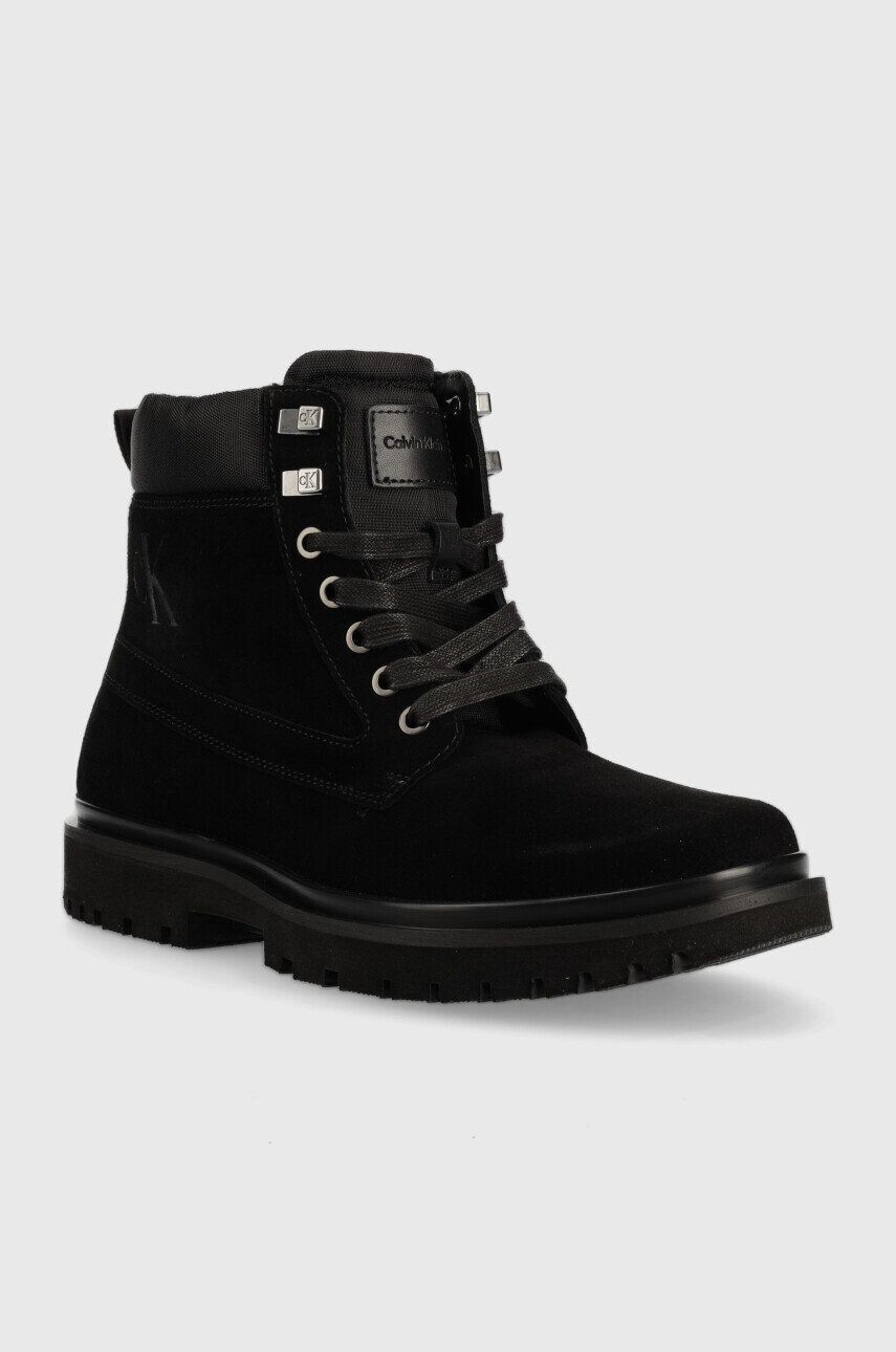 Calvin Klein Jeans Semišové boty Lug Mid Laceup Boot Hike pánské černá barva - Pepit.cz