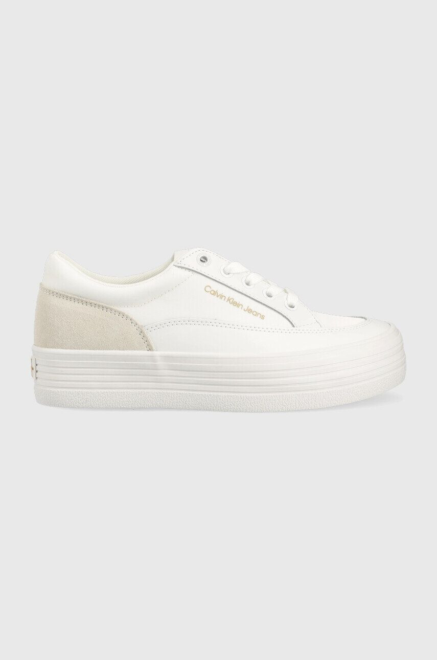 Calvin Klein Jeans Sneakers boty Yw0yw00864 Vulc Flatf Low Cut Mix Material bílá barva - Pepit.cz