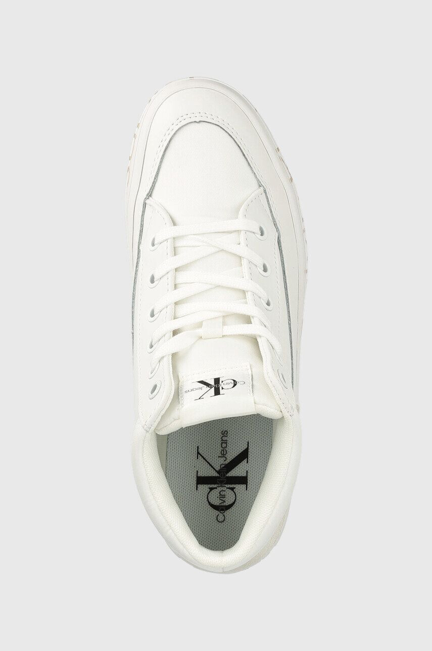 Calvin Klein Jeans Sneakers boty Yw0yw00865 Vulc Flatf Mid Wrap Around Logo bílá barva - Pepit.cz