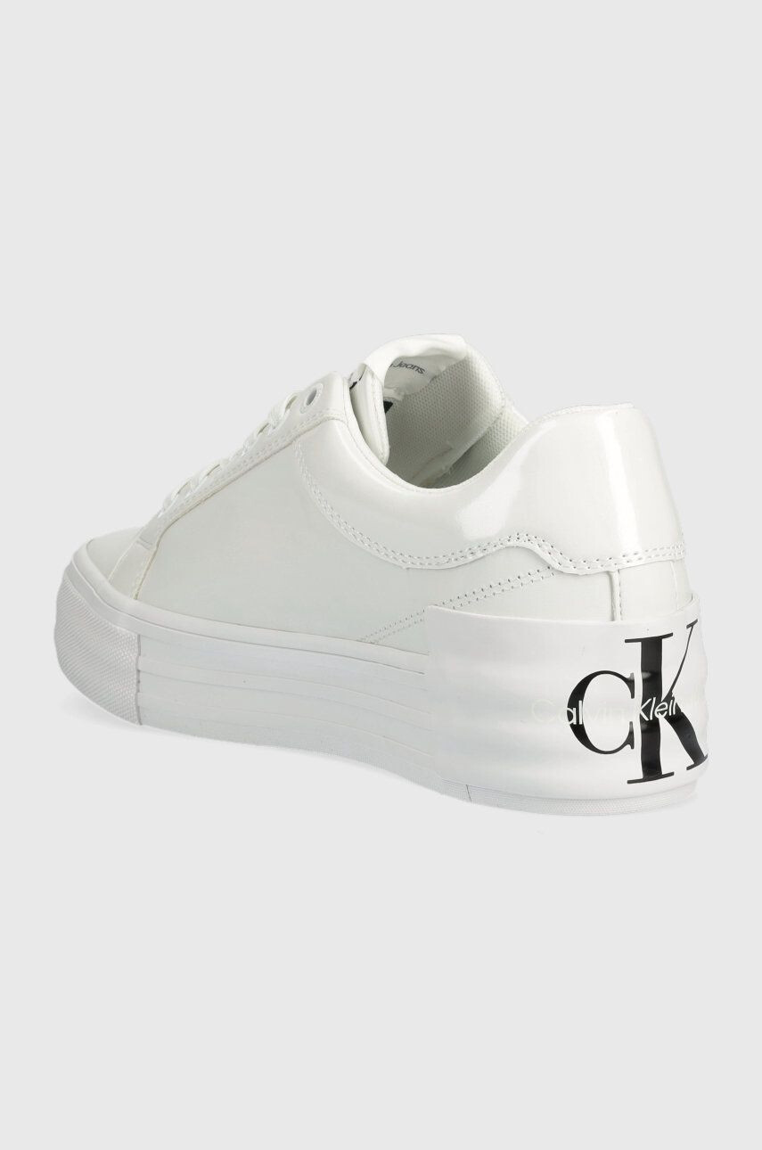 Calvin Klein Jeans Sneakers boty YW0YW00867 VULC FLATFORM BOLD LTH-GLOSSY bílá barva - Pepit.cz