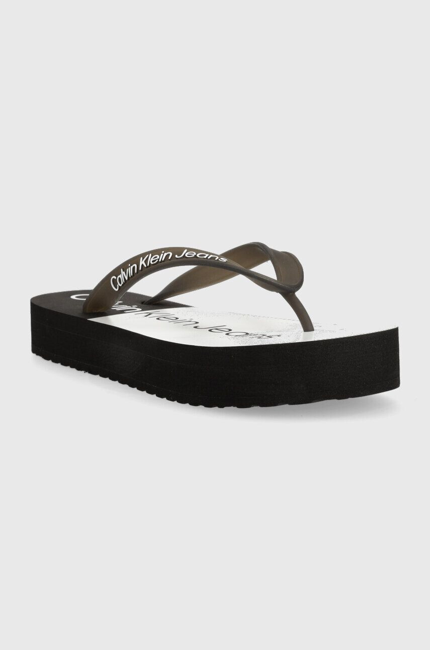 Calvin Klein Jeans Žabky BEACH SANDAL FLATFORM dámské černá barva na plochém podpatku YW0YW00716 - Pepit.cz