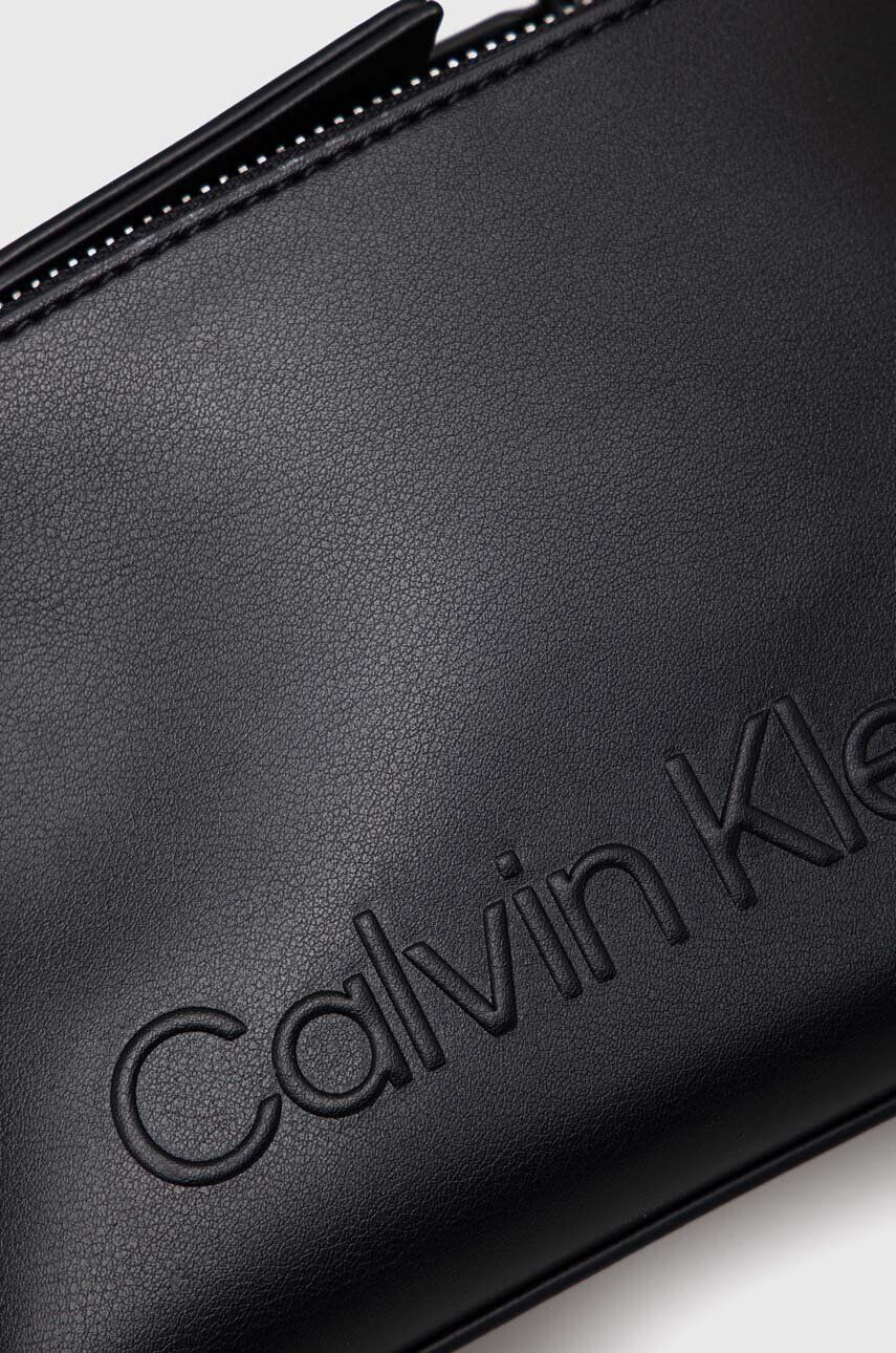 Calvin Klein Kabelka černá barva - Pepit.cz