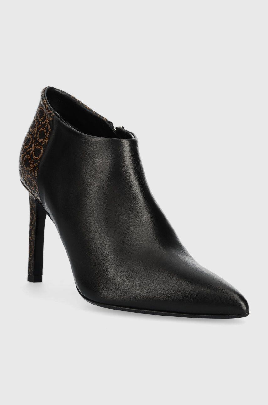 Calvin Klein Kožené kotníkové boty Essential Ankle Bootie 90 dámské černá barva na podpatku - Pepit.cz