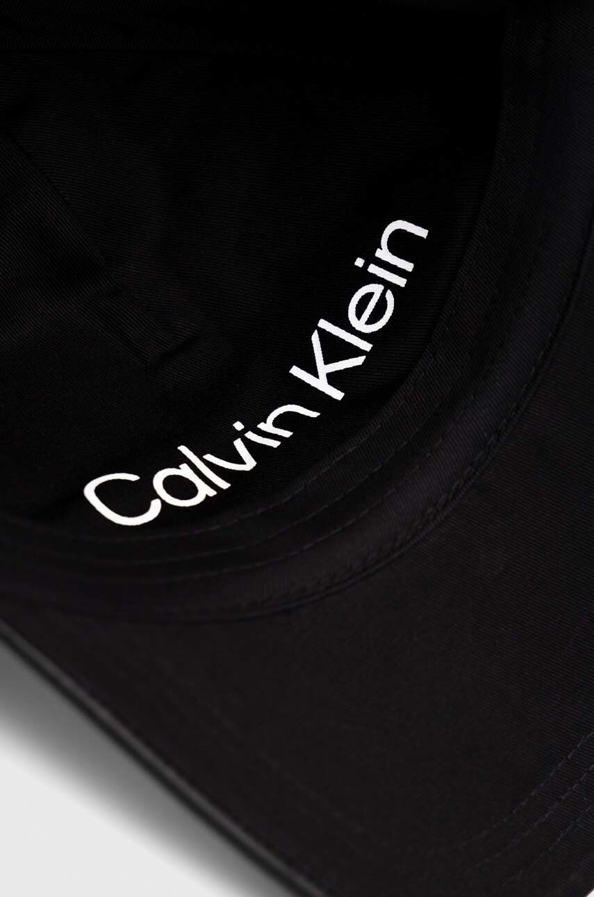 Calvin Klein Kšiltovka černá barva hladká - Pepit.cz