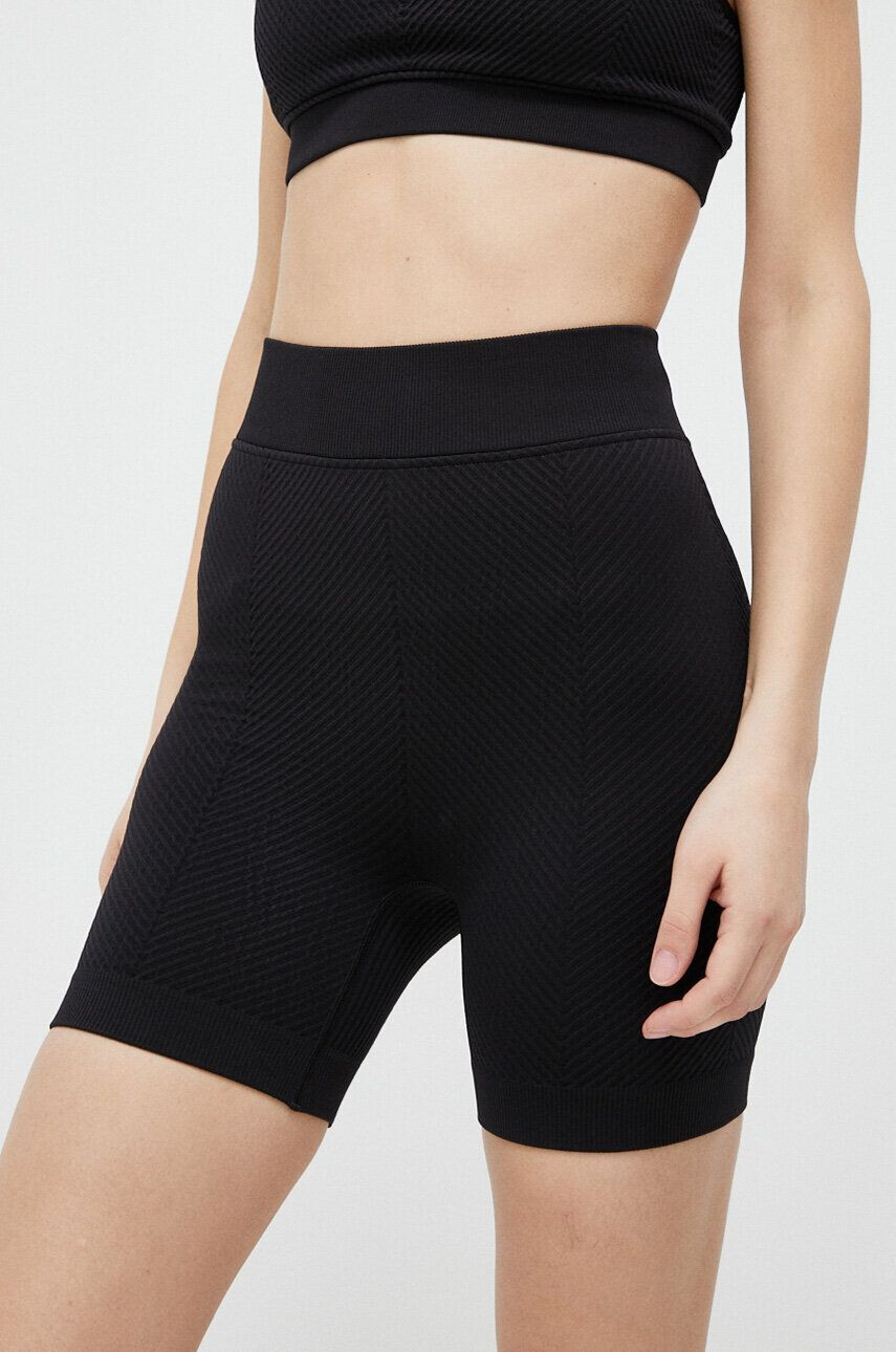 Calvin Klein Performance Tréninkové šortky Essentials černá barva hladké high waist - Pepit.cz