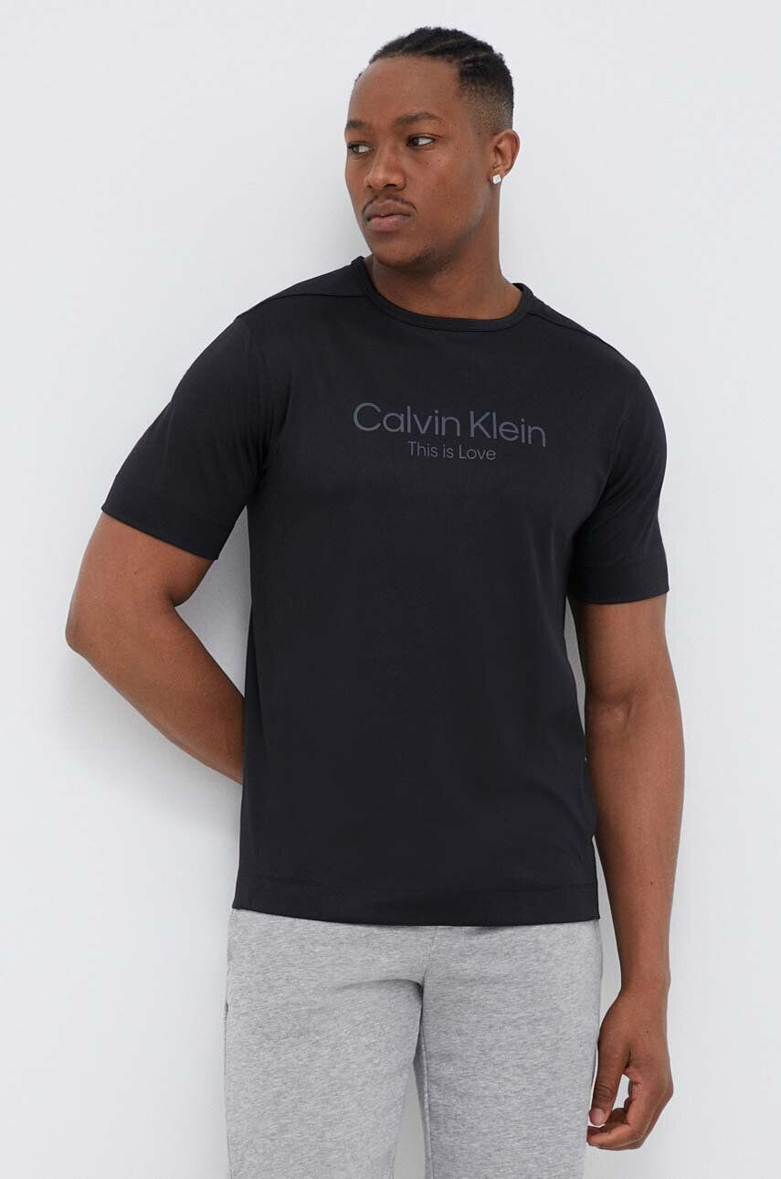 Calvin Klein Performance Tréninkové tričko Pride černá barva s potiskem - Pepit.cz