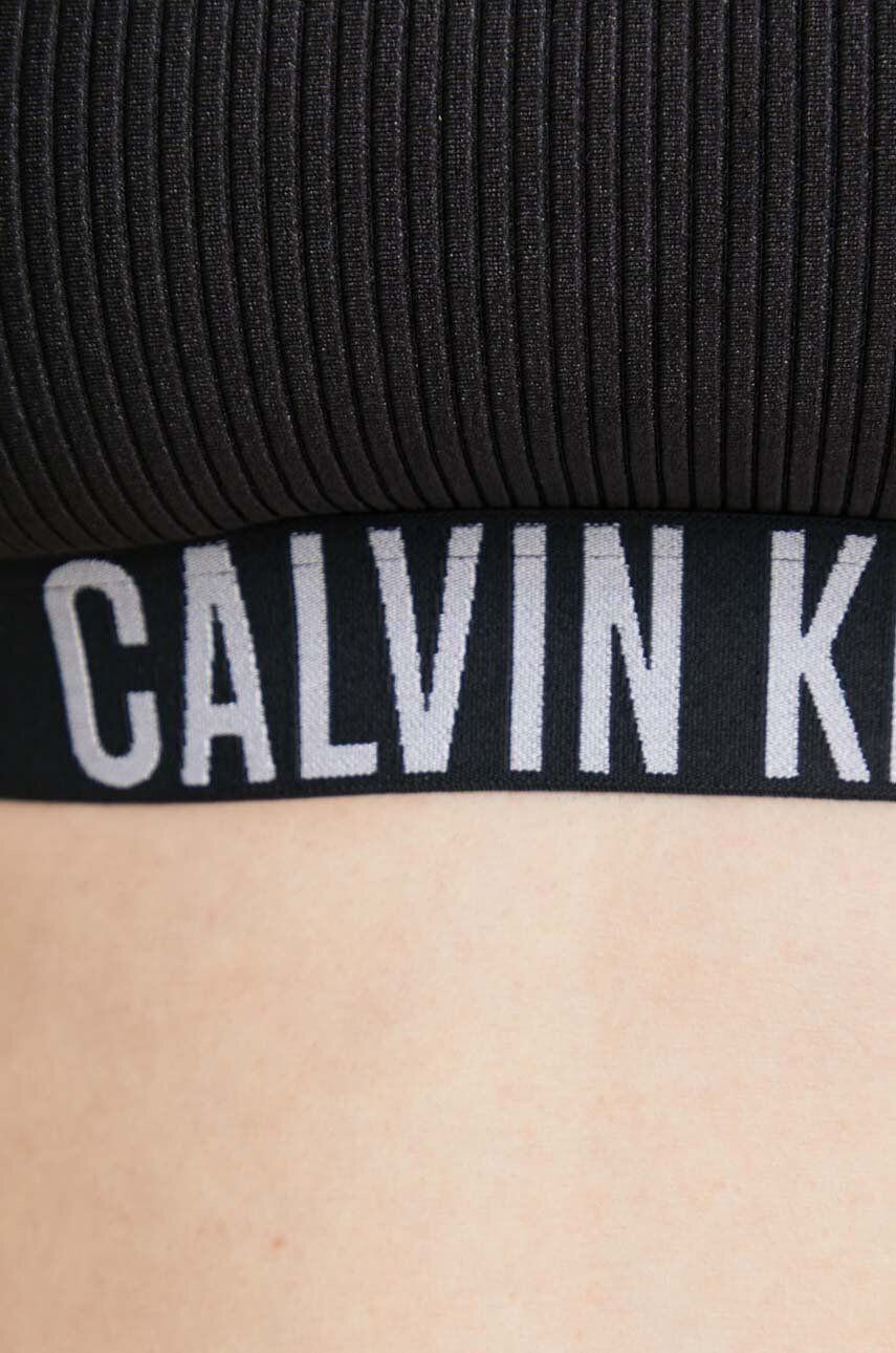 Calvin Klein Plavková podprsenka černá barva mírně vyztužený košík - Pepit.cz