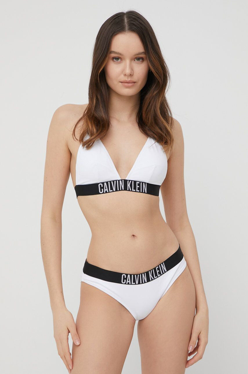 Calvin Klein Plavková podprsenka bílá barva mírně vyztužený košík - Pepit.cz