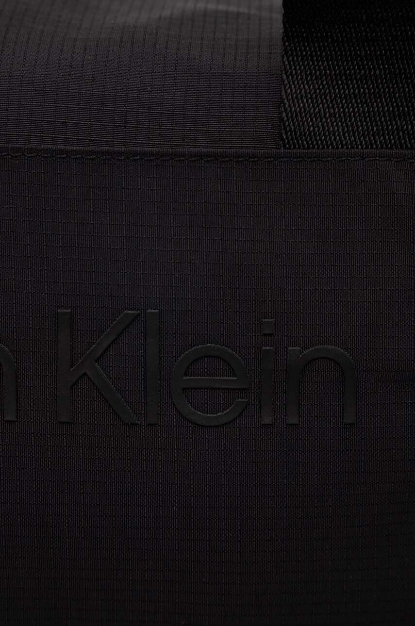 Calvin Klein Taška černá barva - Pepit.cz