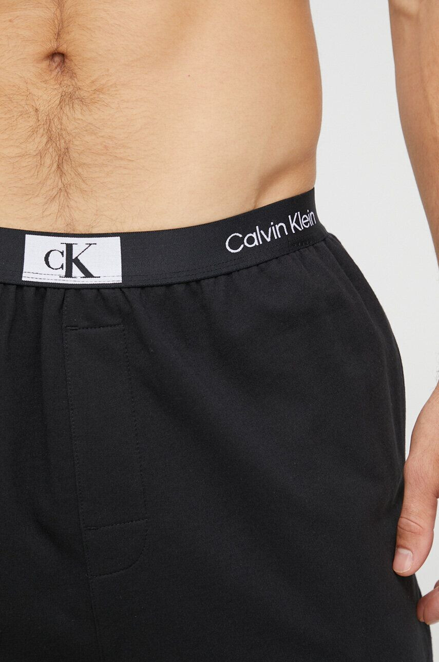 Calvin Klein Underwear Bavlněné pyžamové šortky černá barva - Pepit.cz