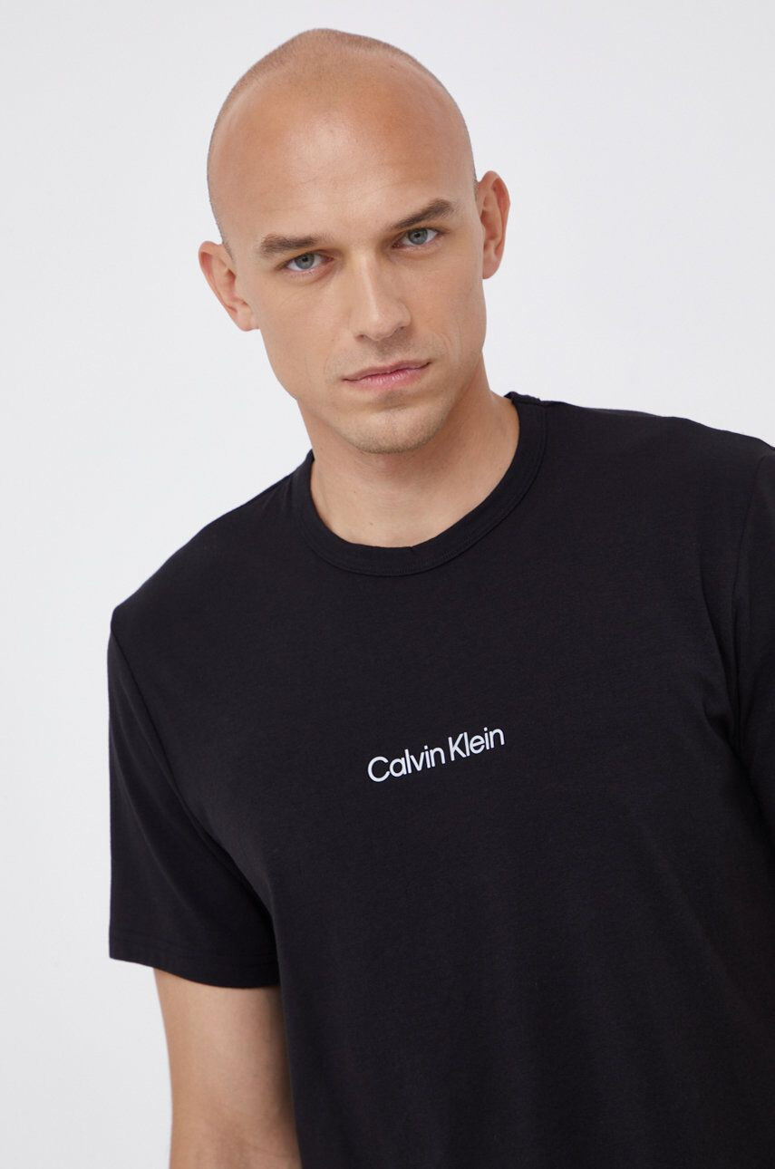 Calvin Klein Underwear Pyžamové tričko černá barva hladké - Pepit.cz