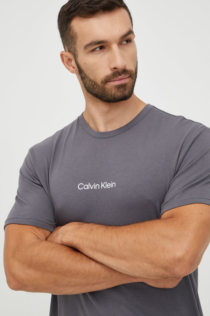 Calvin Klein Underwear Pyžamové tričko červená barva s potiskem - Pepit.cz