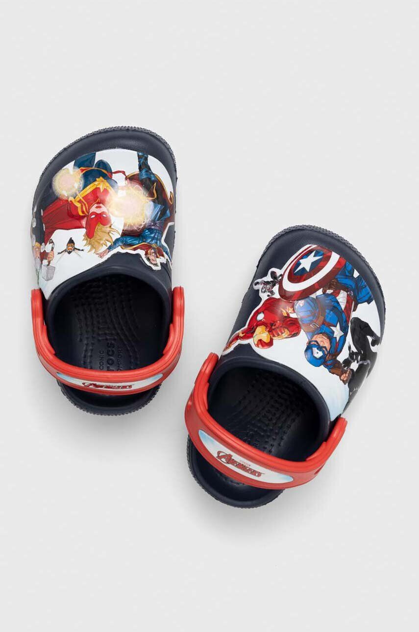 Crocs Dětské pantofle AVENGERS PATCH CLOG tmavomodrá barva - Pepit.cz