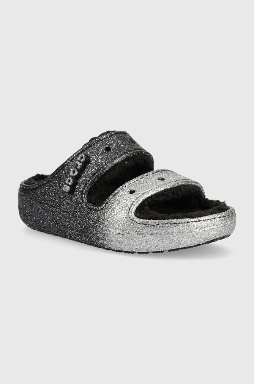 Crocs Pantofle Classic Cozzzy Glitter Sandal stříbrná barva - Pepit.cz