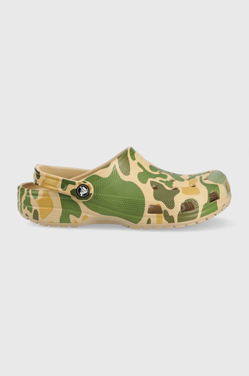 Crocs Pantofle Classic Printed Camo Clog pánské zelená barva 206454.2Y6.M-CHAI.TAN - Pepit.cz