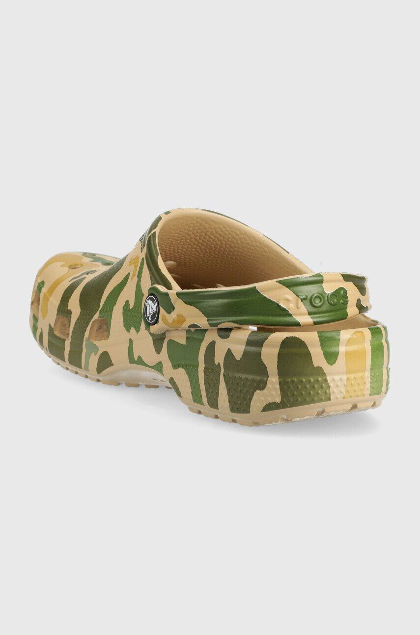 Crocs Pantofle Classic Printed Camo Clog pánské zelená barva 206454.2Y6.M-CHAI.TAN - Pepit.cz