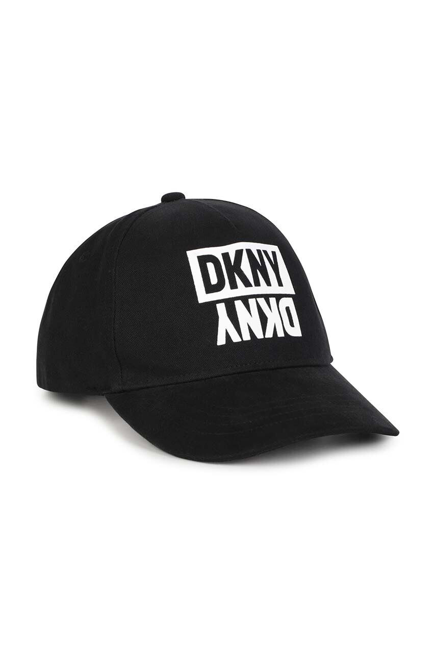 DKNY Dětská bavlněná kšiltovka černá barva s potiskem - Pepit.cz