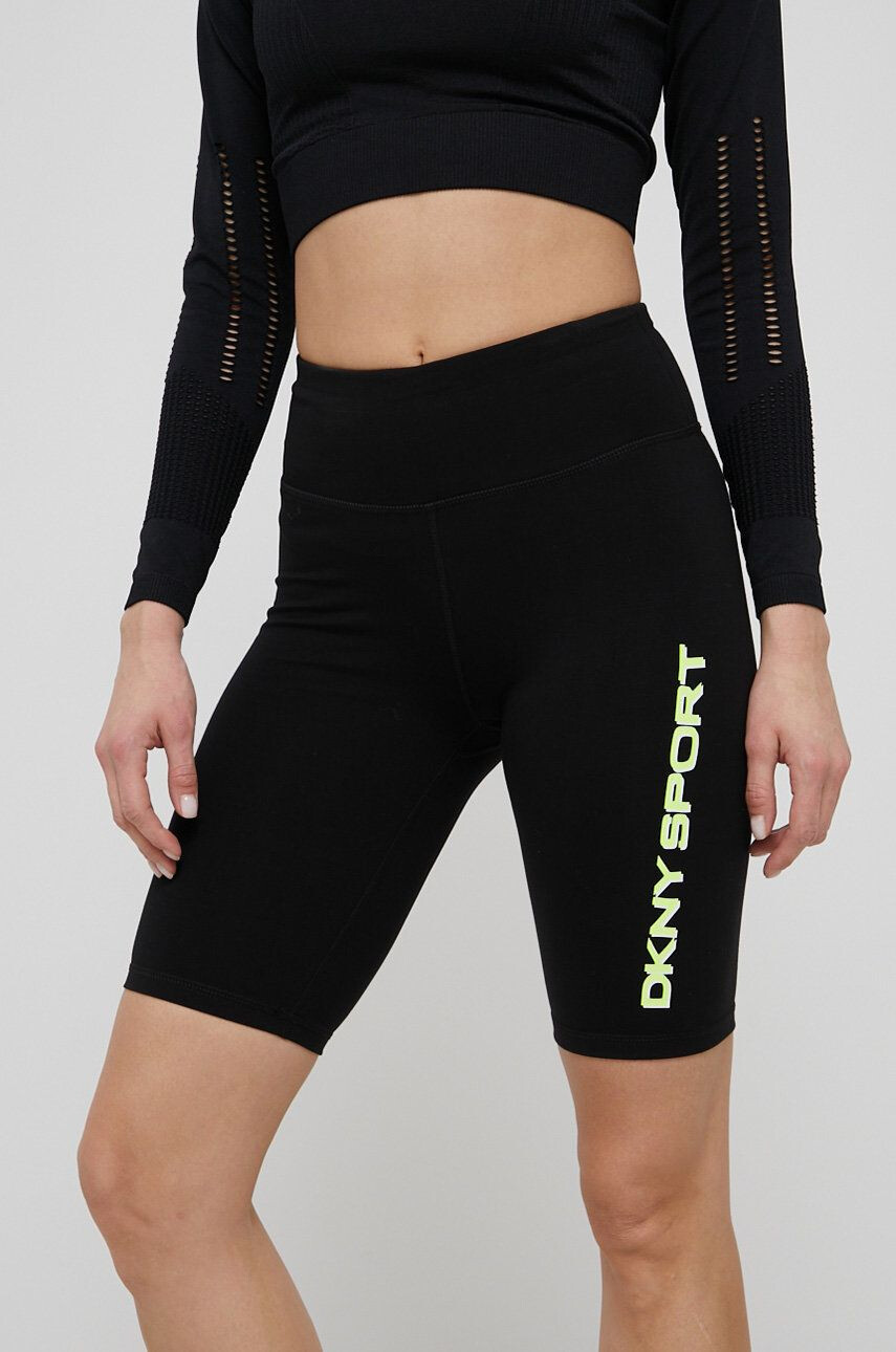 DKNY Kraťasy dámské černá barva s potiskem high waist - Pepit.cz