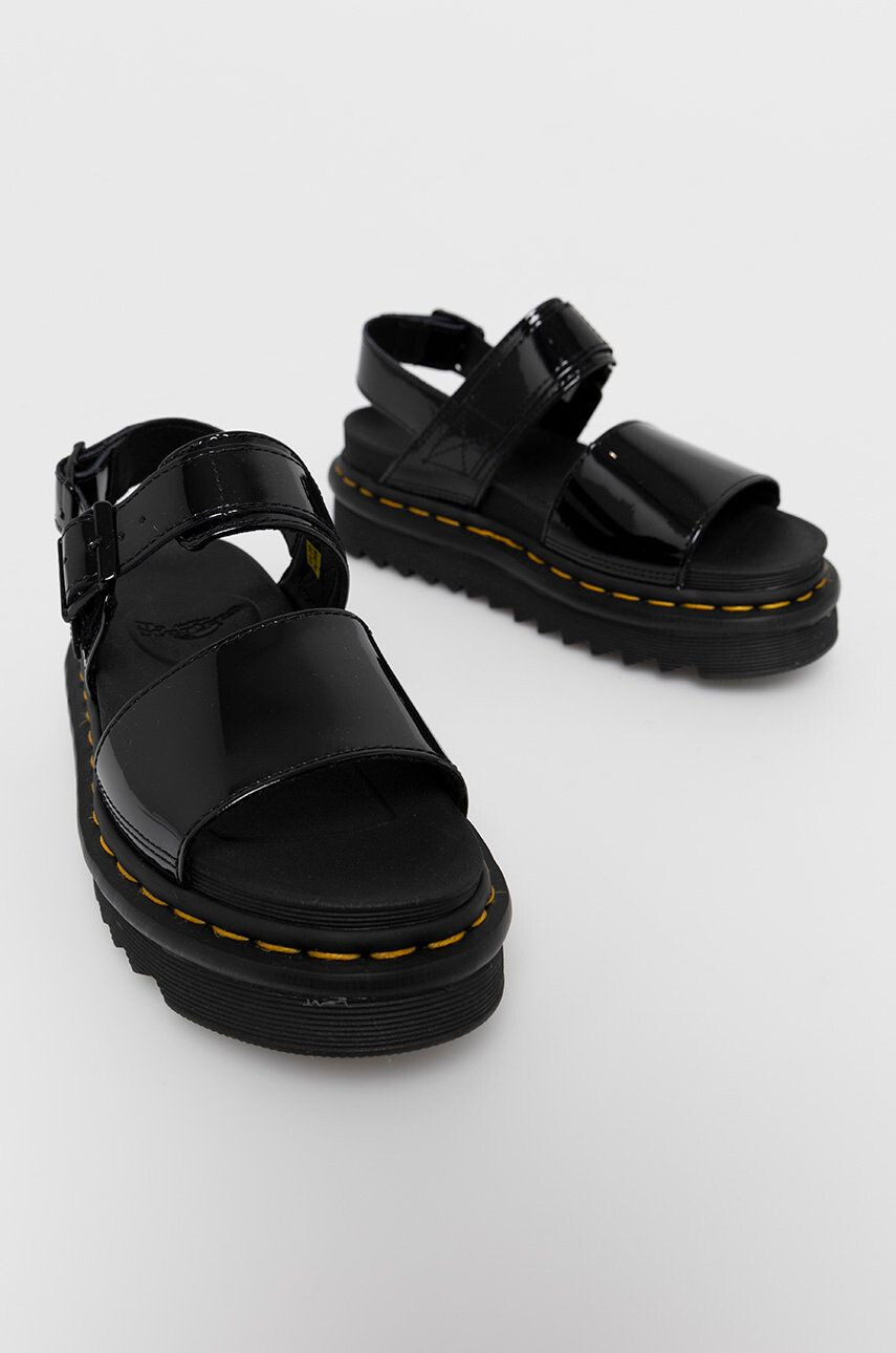 Dr. Martens Kožené sandály dámské černá barva na platformě DM25773001.Voss-Black - Pepit.cz