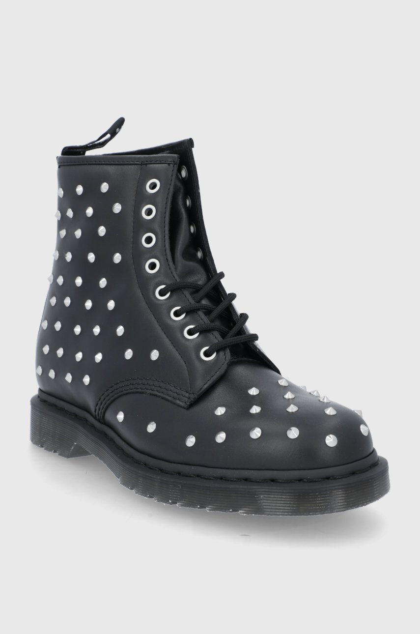 Dr. Martens Kožené workery 1460 Stud dámské černá barva na plochém podpatku - Pepit.cz