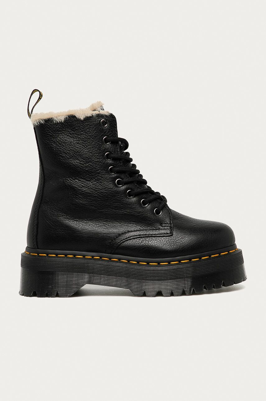 Dr. Martens Kožené workery 25637001 Jadon Fl černá barva na platformě zateplené - Pepit.cz