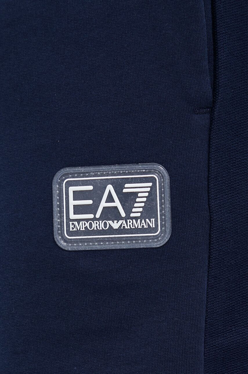 EA7 Emporio Armani Bavlněné šortky tmavomodrá barva - Pepit.cz