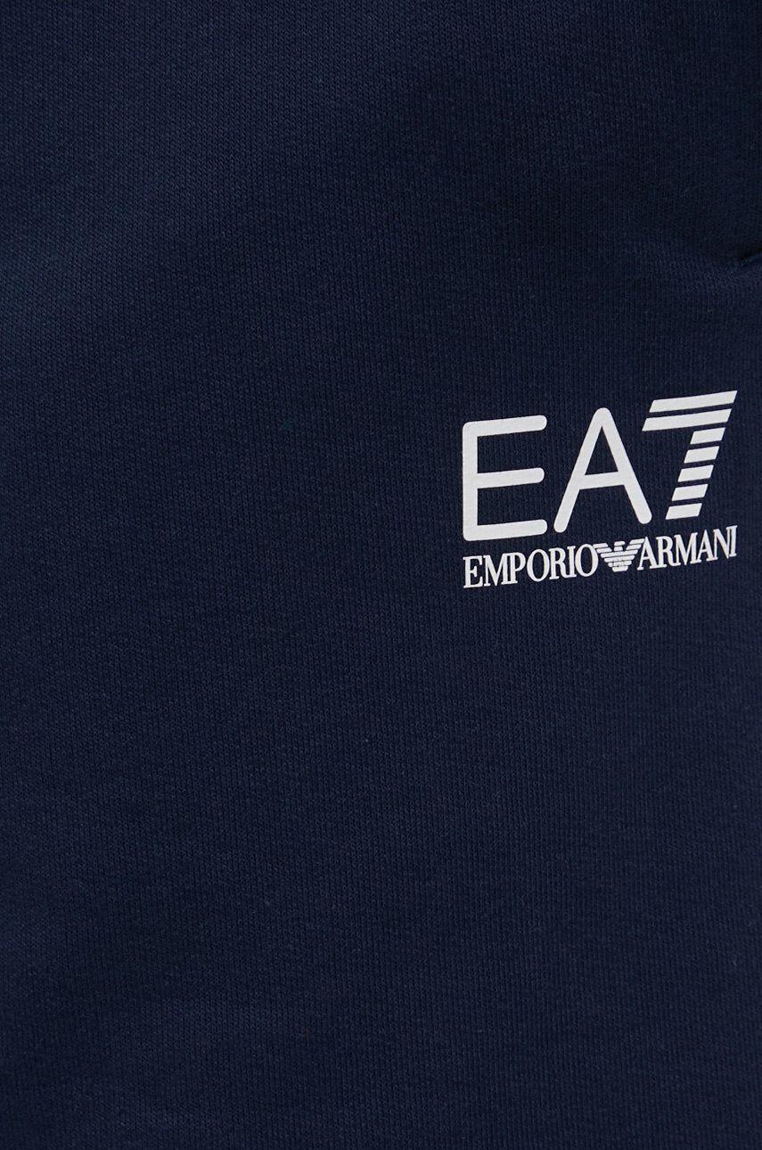 EA7 Emporio Armani Bavlněné šortky pánské tmavomodrá barva - Pepit.cz