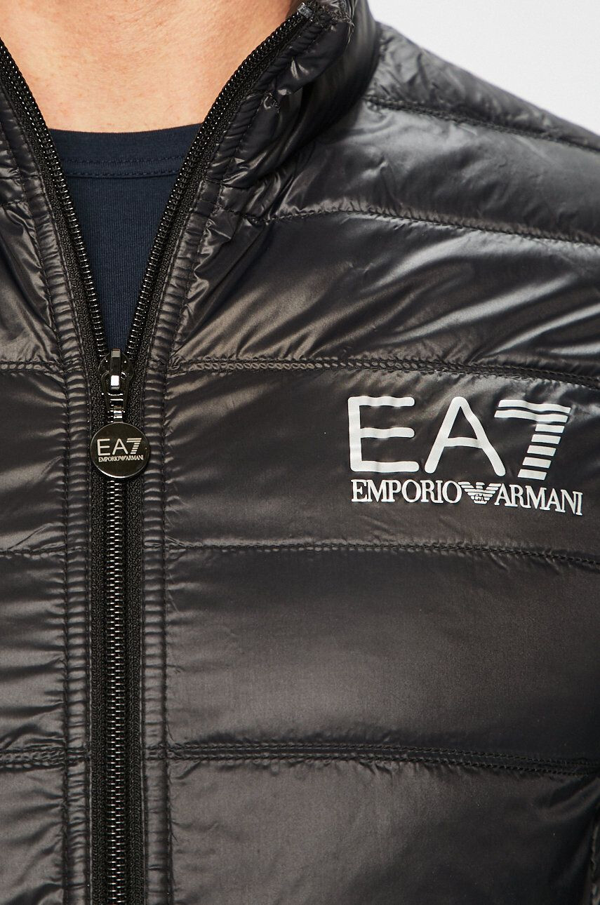 EA7 Emporio Armani Péřová vesta černá barva - Pepit.cz