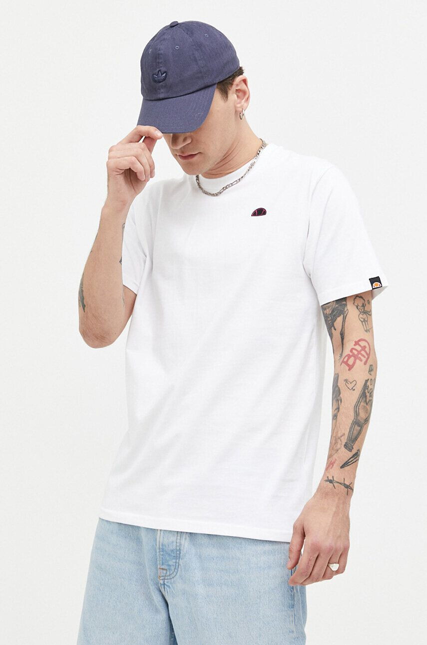 Ellesse Bavlněné tričko bílá barva s potiskem SHR17639-WHITE - Pepit.cz