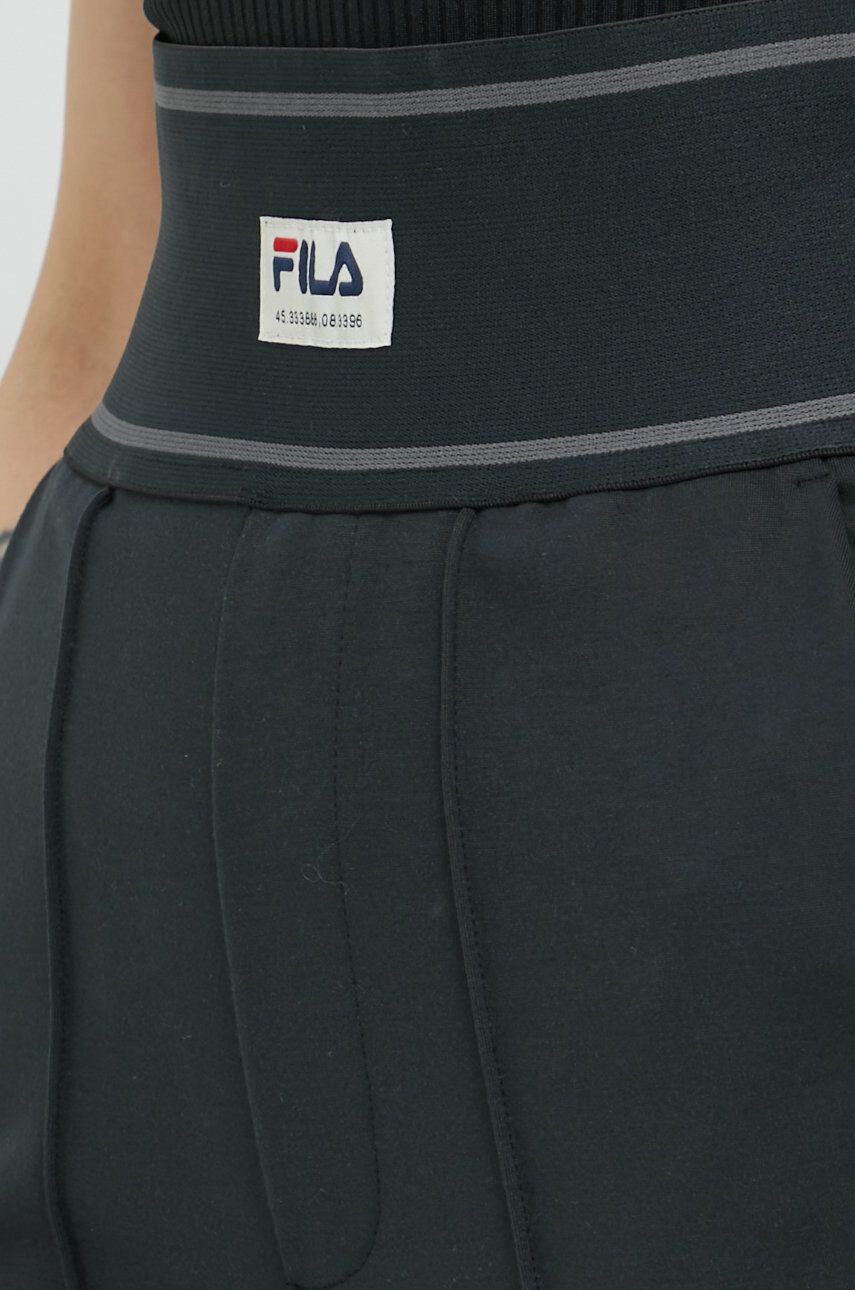 Fila Kalhoty dámské černá barva jednoduché high waist - Pepit.cz