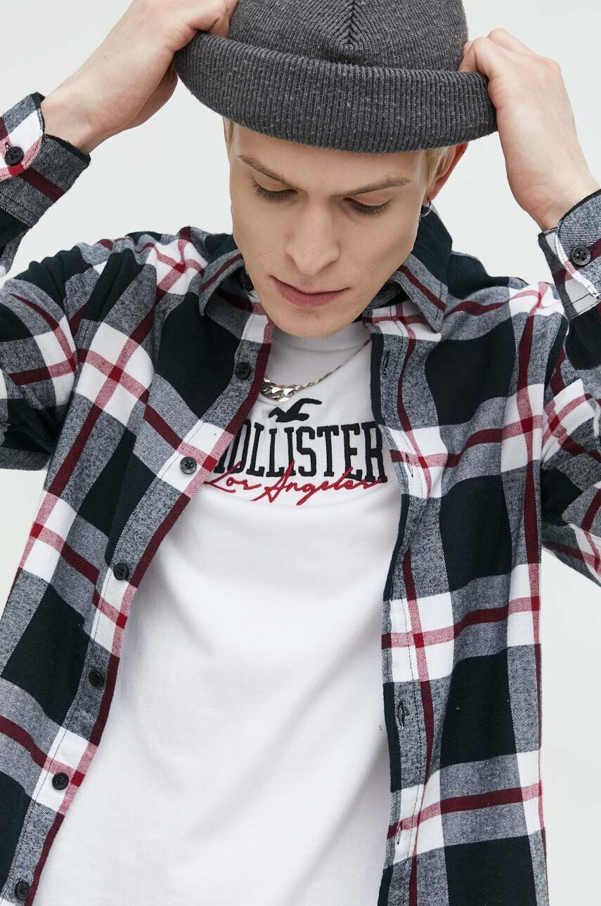 Hollister Co. Košile černá barva regular s klasickým límcem - Pepit.cz