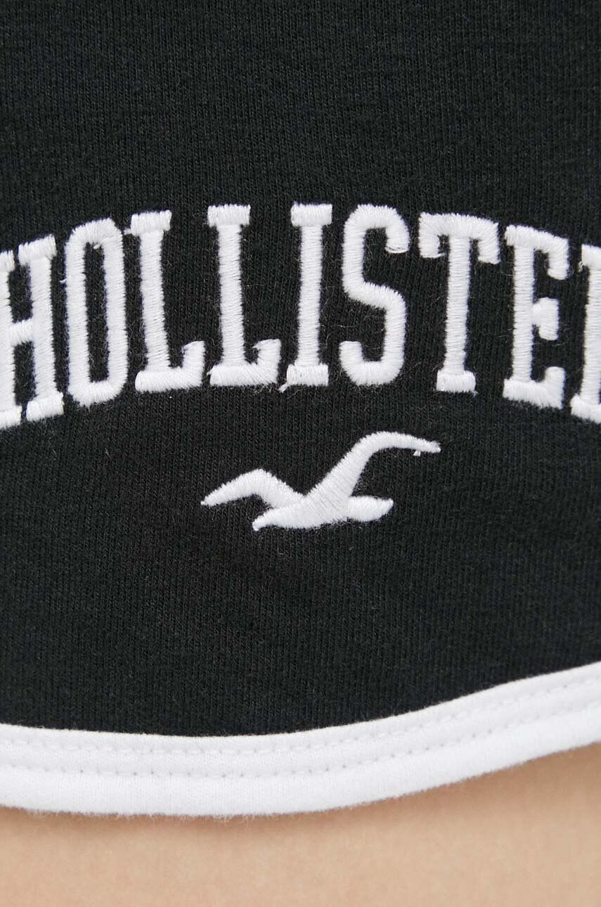 Hollister Co. Kraťasy dámské černá barva s aplikací medium waist - Pepit.cz