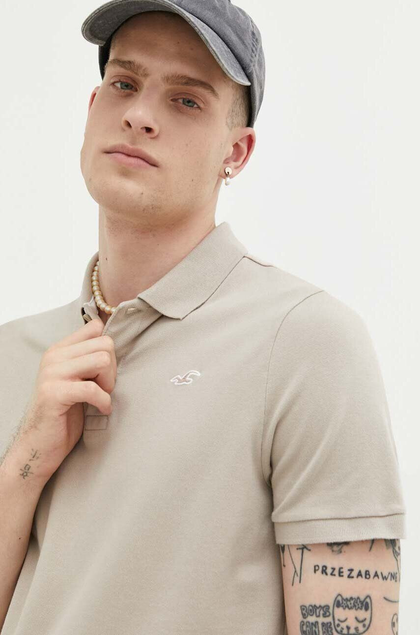 Hollister Co. Polo tričko béžová barva s aplikací - Pepit.cz