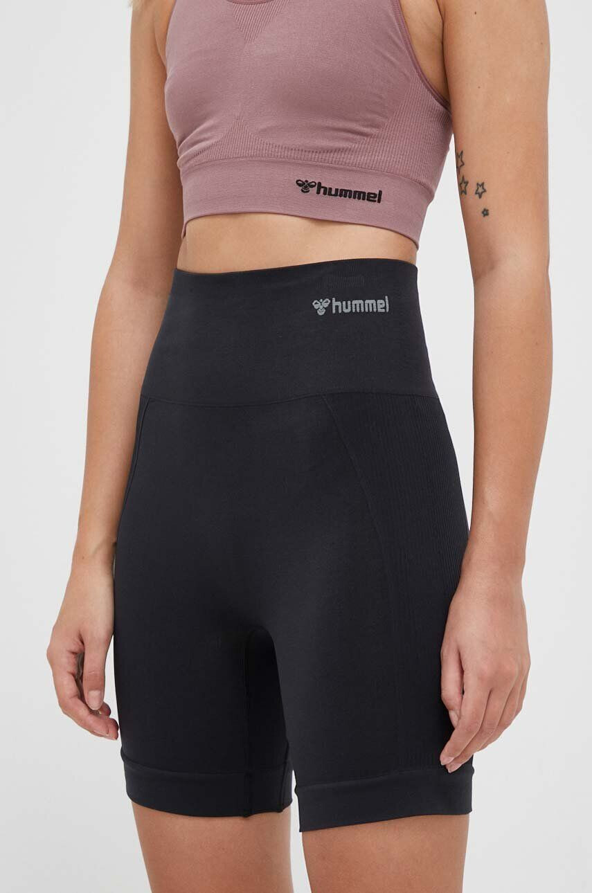 Hummel Tréninkové šortky Tif černá barva hladké high waist - Pepit.cz