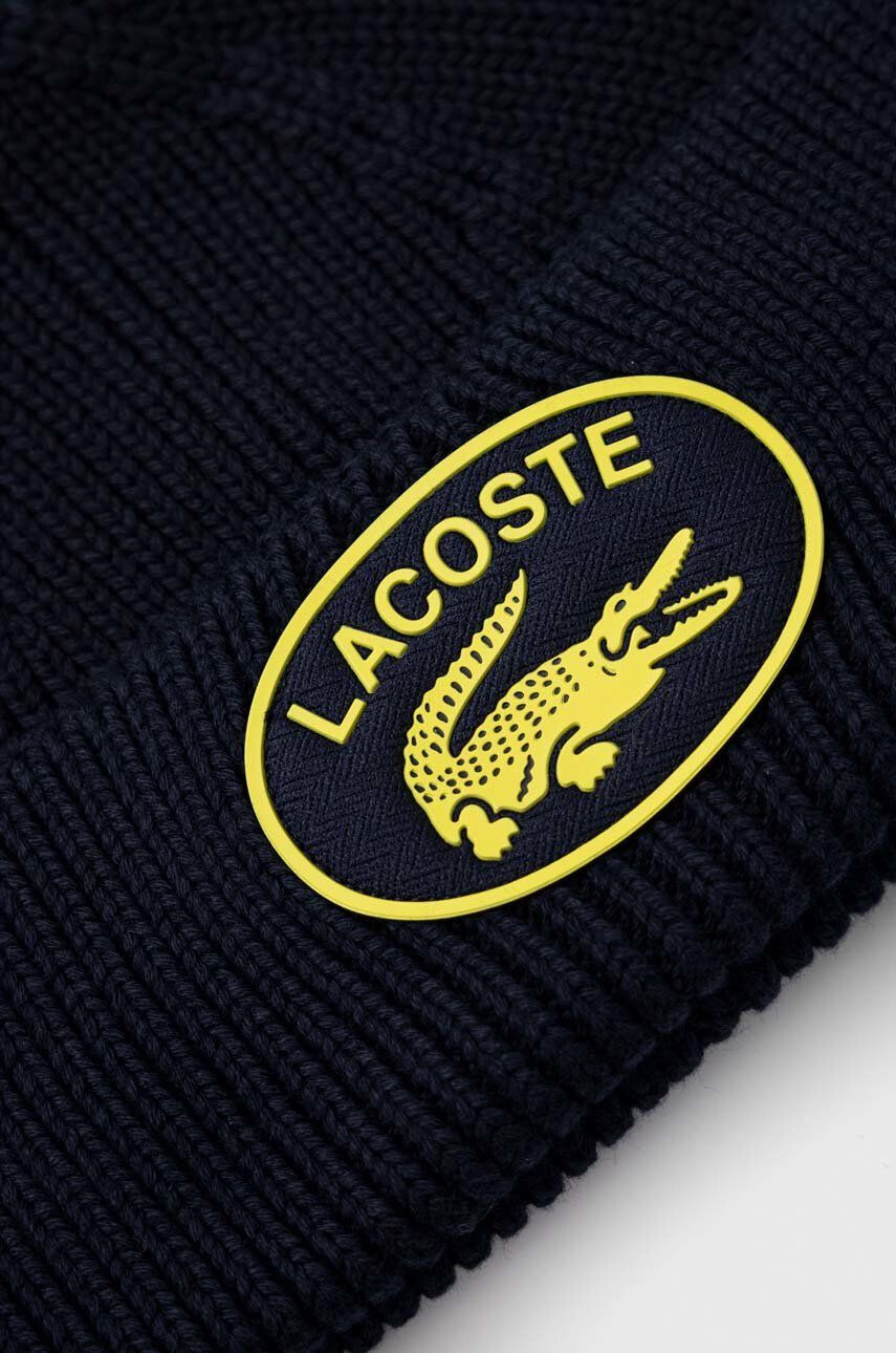 Lacoste Bavlněná čepice tmavomodrá barva - Pepit.cz