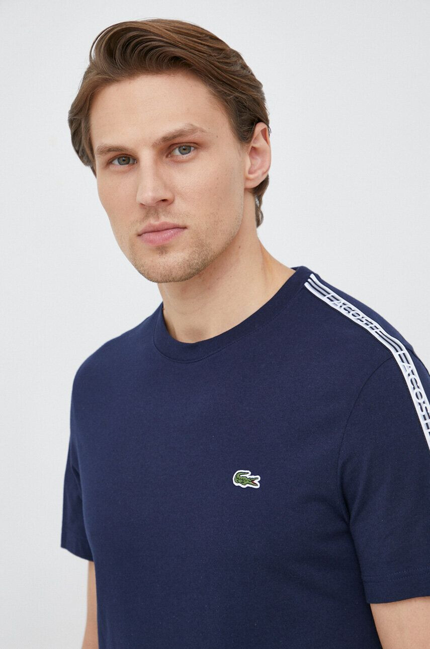 Lacoste Bavlněné tričko tmavomodrá barva s aplikací TH5071-001 - Pepit.cz