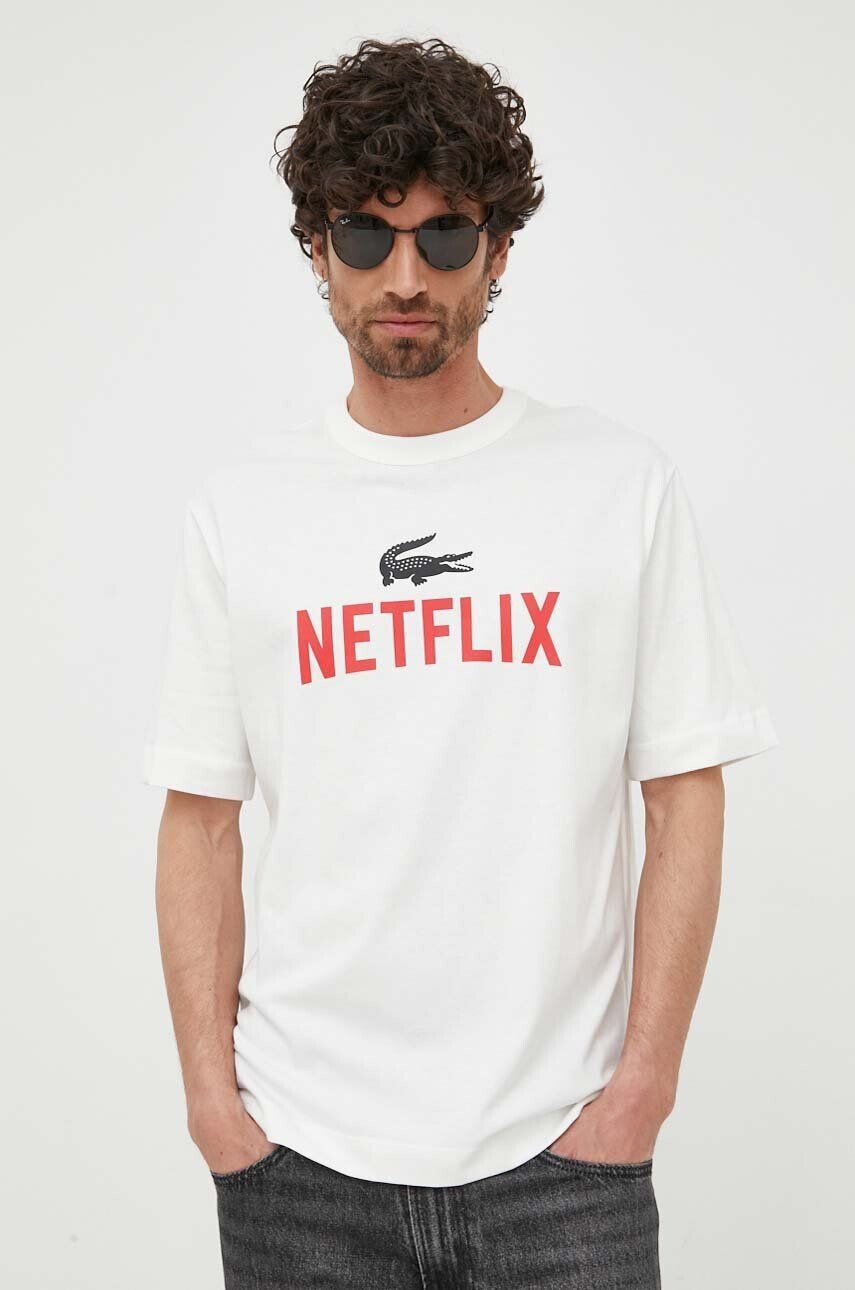 Lacoste Bavlněné tričko x Netflix bílá barva TH7343-70V - Pepit.cz