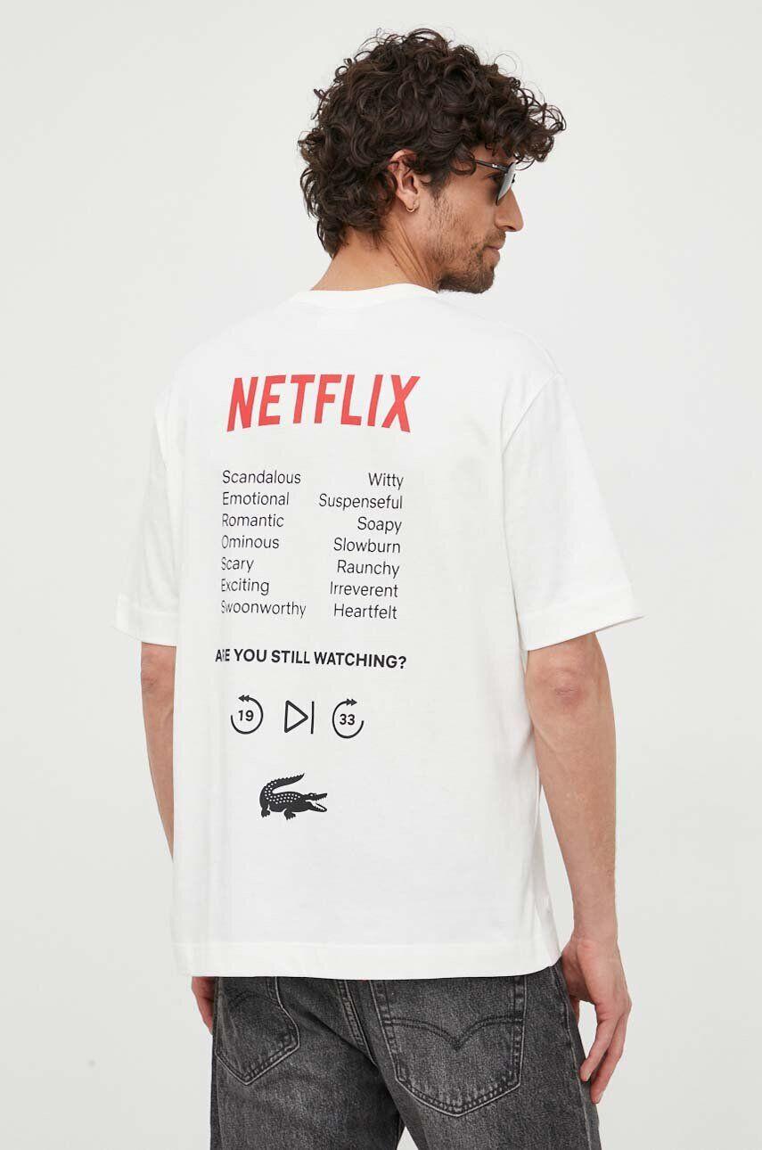 Lacoste Bavlněné tričko x Netflix bílá barva TH7343-70V - Pepit.cz