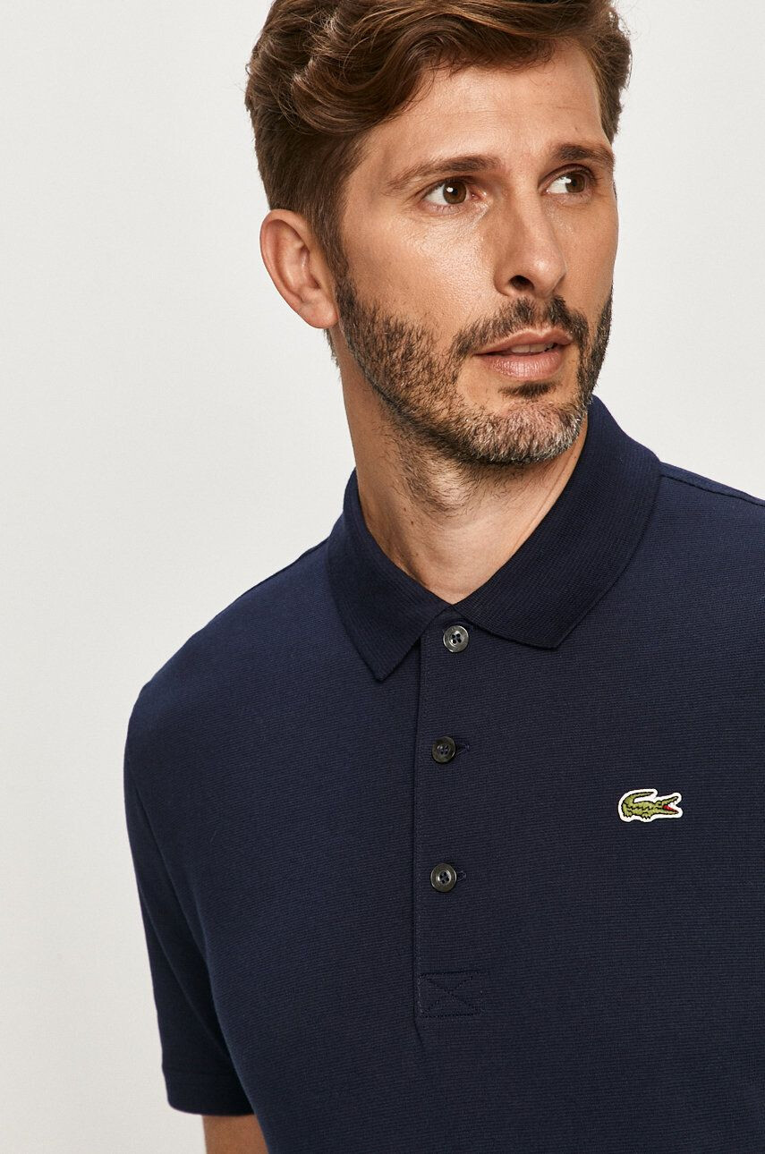 Lacoste Bavlněné polo tričko tmavomodrá barva hladké - Pepit.cz