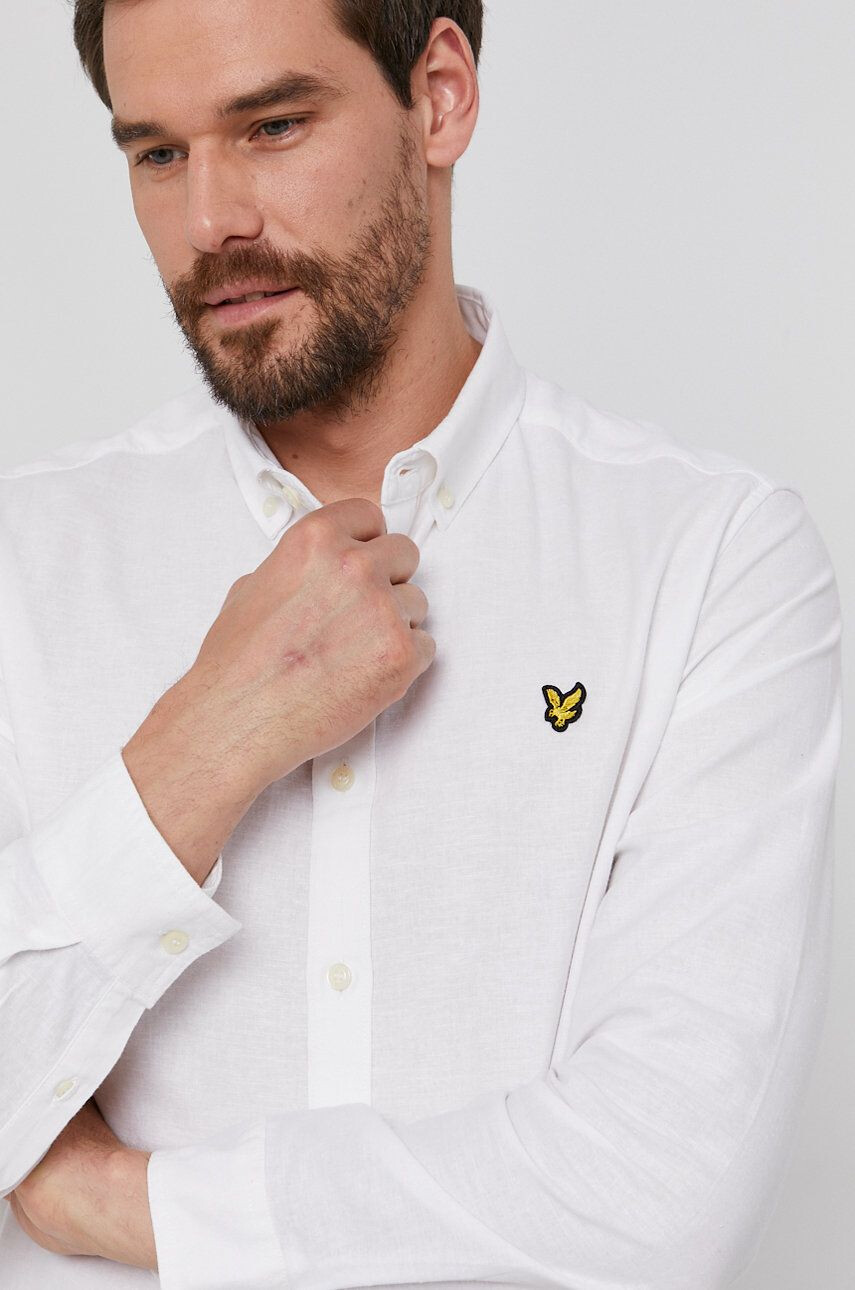 Lyle & Scott Košile pánská bílá barva regular s límečkem button-down - Pepit.cz