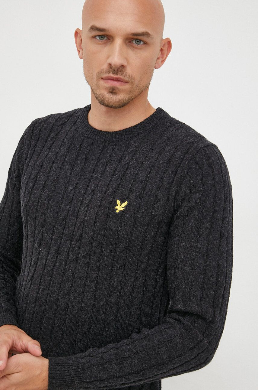 Lyle & Scott Svetr z vlněné směsi pánský černá barva lehký - Pepit.cz