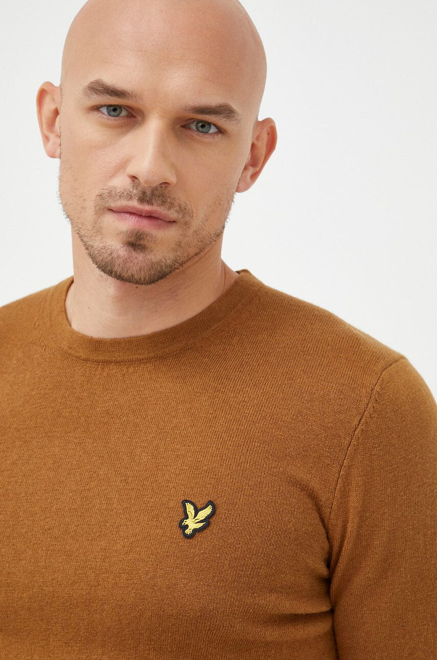 Lyle & Scott Svetr z vlněné směsi pánský hnědá barva lehký - Pepit.cz