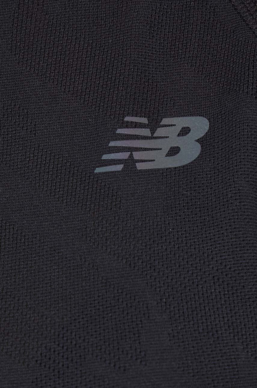 New Balance Běžecké triko s dlouhým rukávem Q Speed černá barva - Pepit.cz