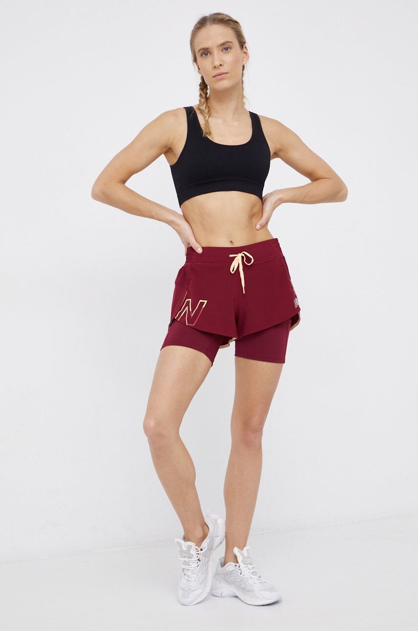 New Balance Kraťasy WS21800BK dámské černá barva s potiskem high waist - Pepit.cz